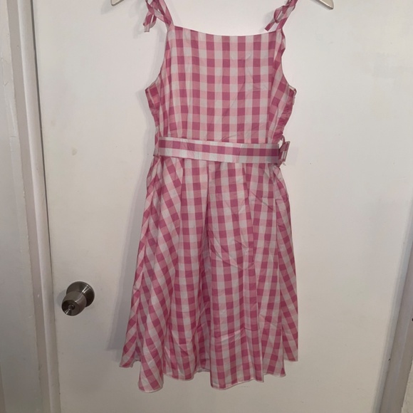 NWOT Girl's Barbie costume Size 140 9/10 Years With Accessories - Picture 7 of 15